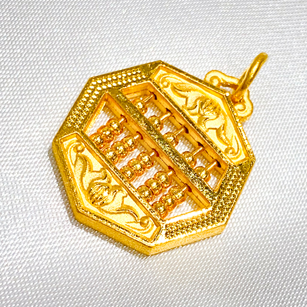 黃金墜飾